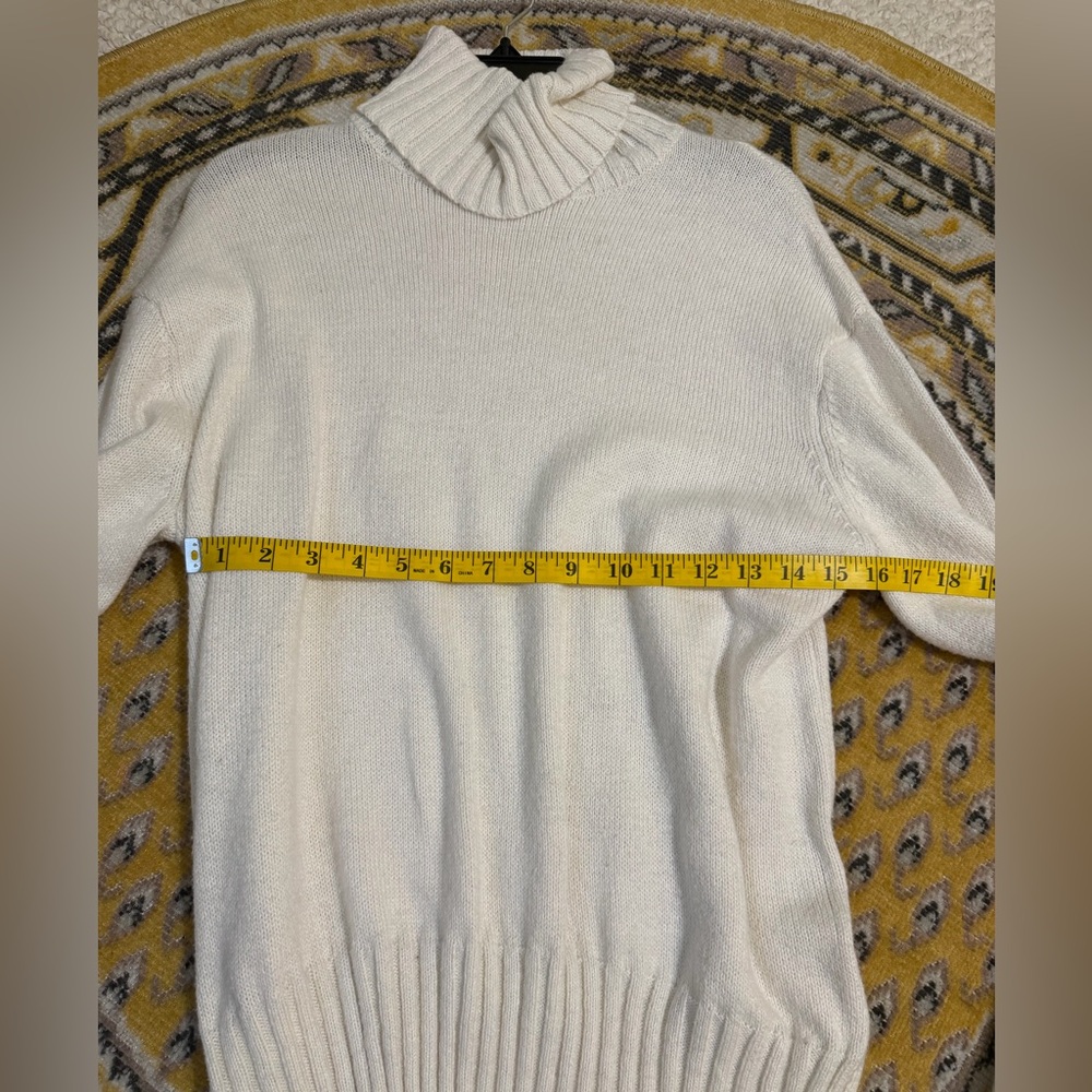 A new day tunic sweater - Picture 7 of 8